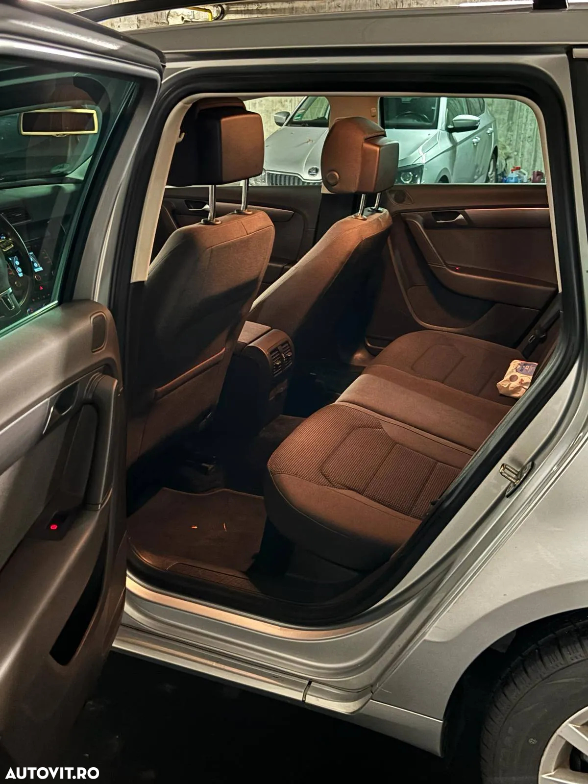Volkswagen Passat - 6