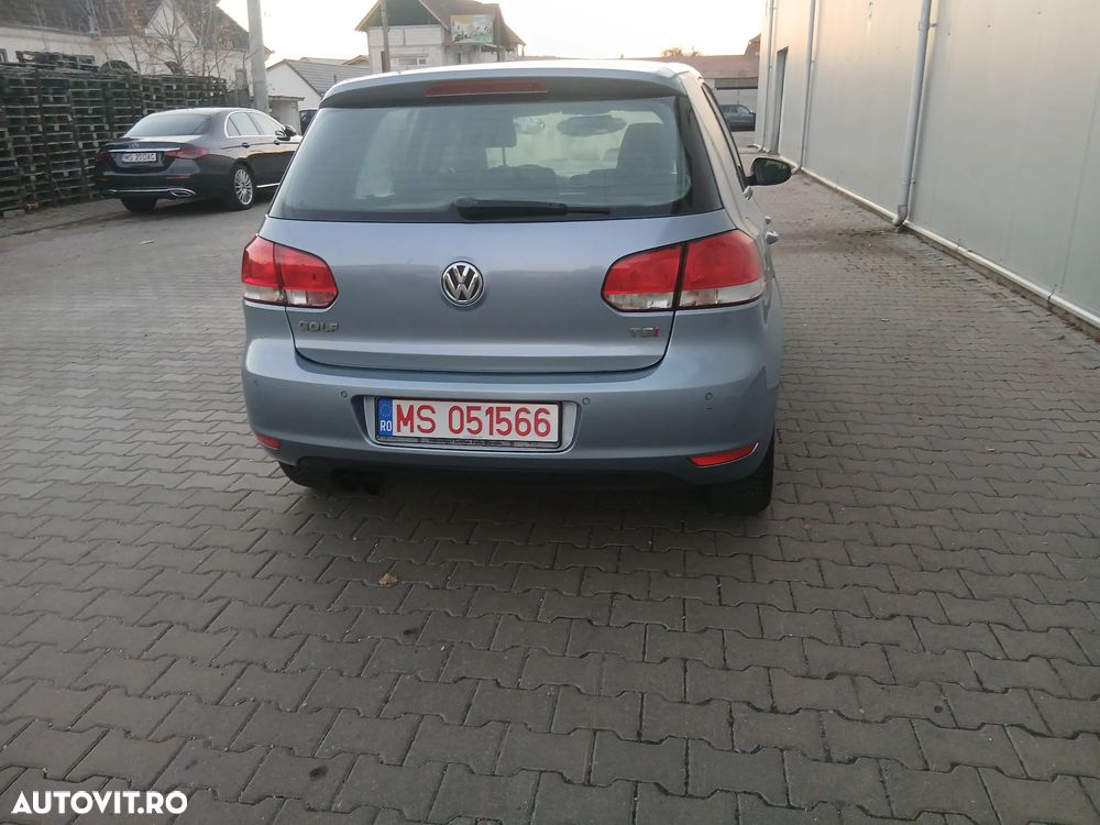 Volkswagen Golf - 5