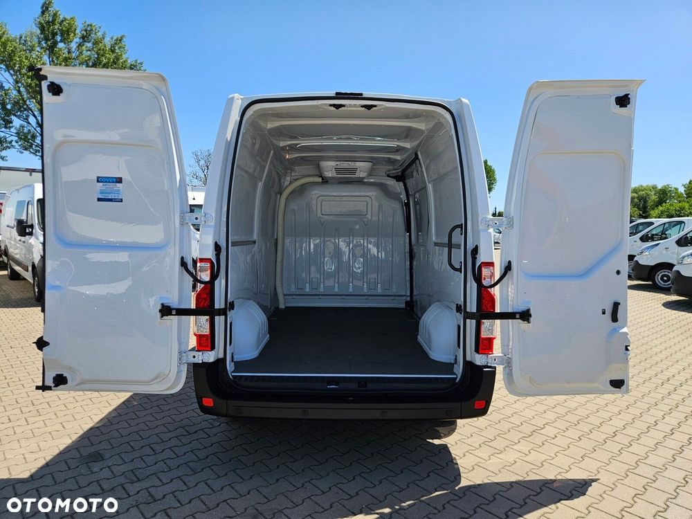 Renault Master L2H2 *59900zł Netto* Chłodnia farmaceutyczna 2.3 dCi/136KM - 16