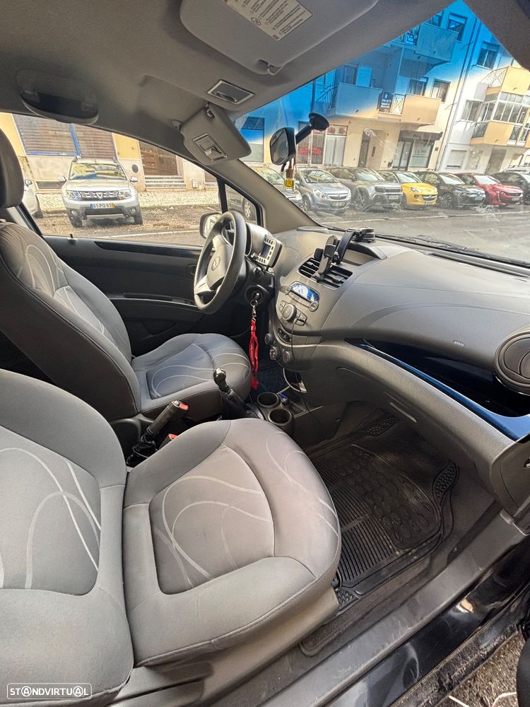 Chevrolet Spark 1.0 L - 14