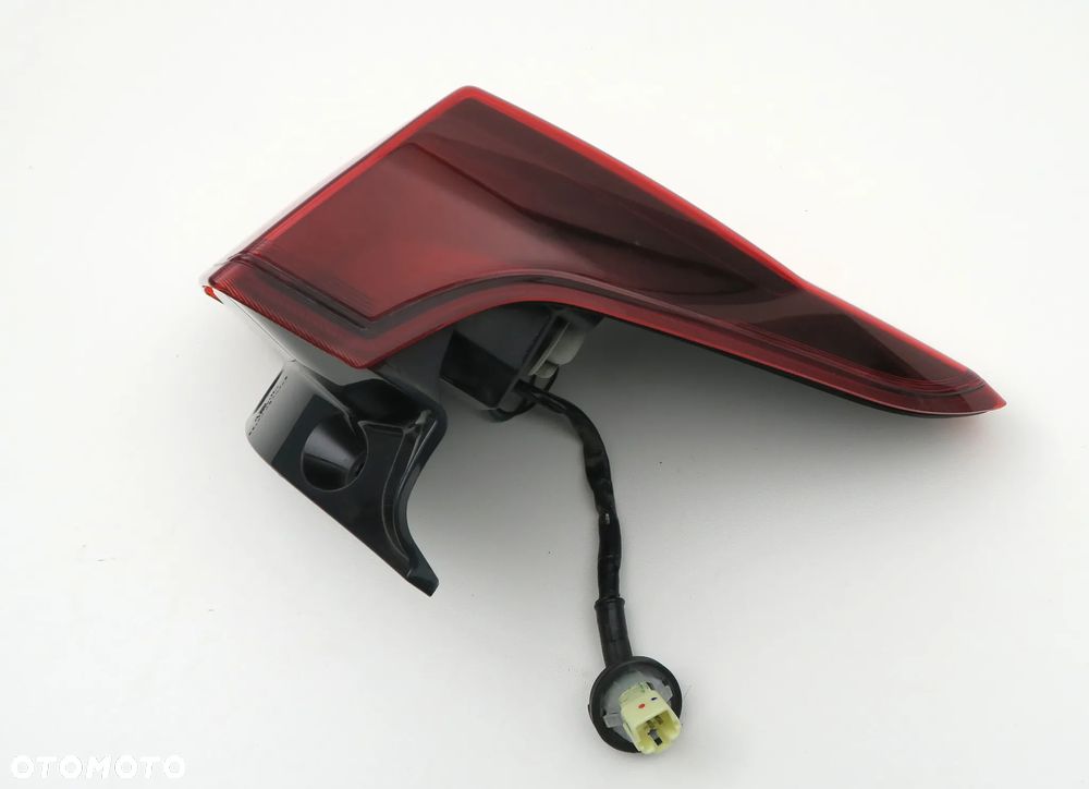 SUZUKI VITARA 3 III 2018 - LAMPA TYŁ LED LEWA NAROŻNA W BŁOTNIK ORYGINAŁ OE - 4