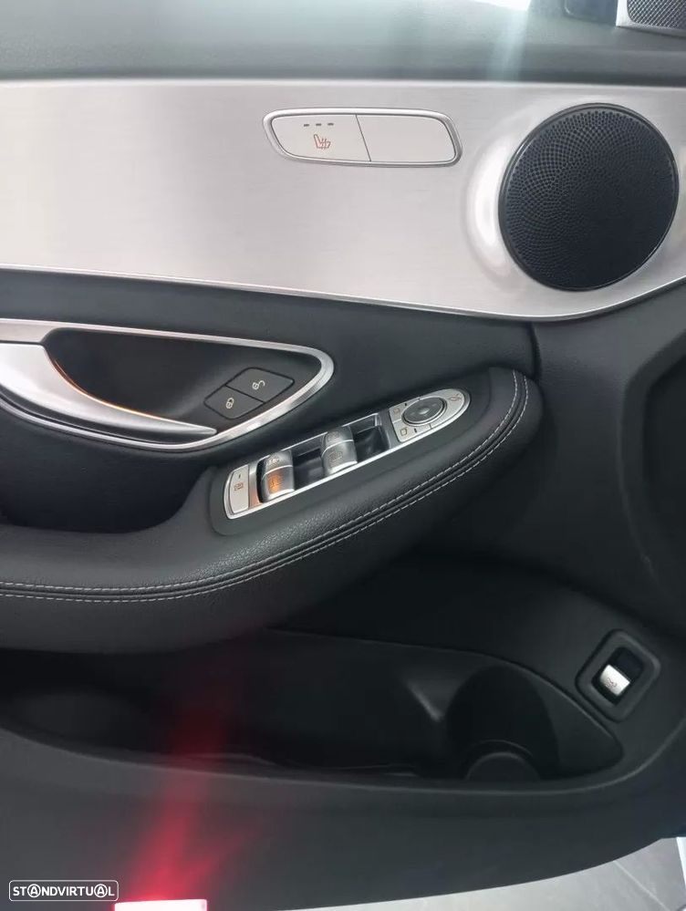Mercedes-Benz C 220 d AMG Line — fotografia 18