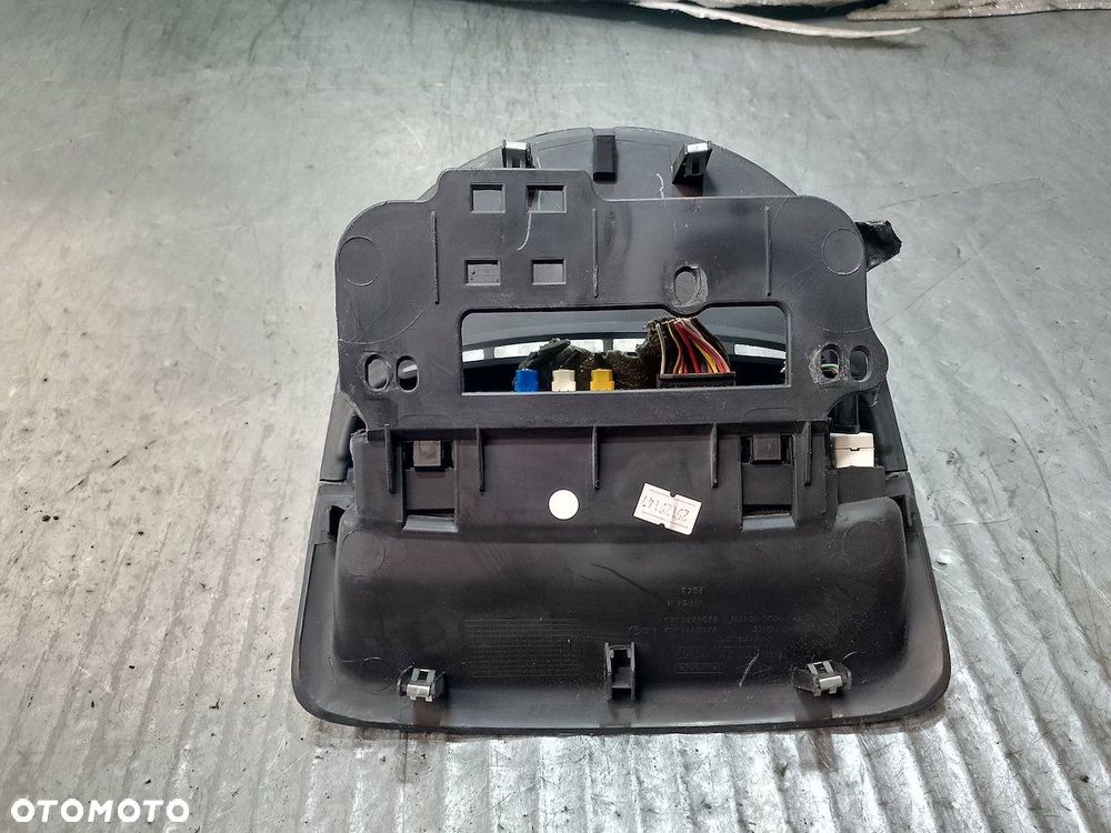 WYŚWIETLACZ NAWIGACJI RENAULT CLIO III ( 05-13 ) 8200884342  8200884343 - 3