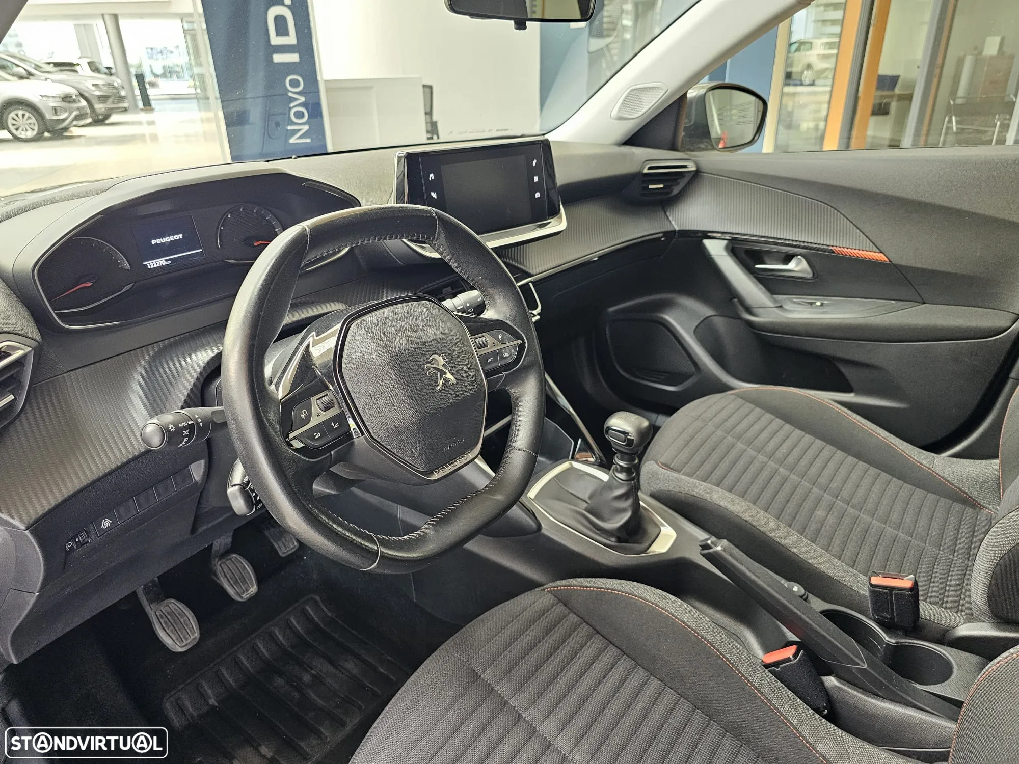 Peugeot 2008 1.2 PureTech Active - 9