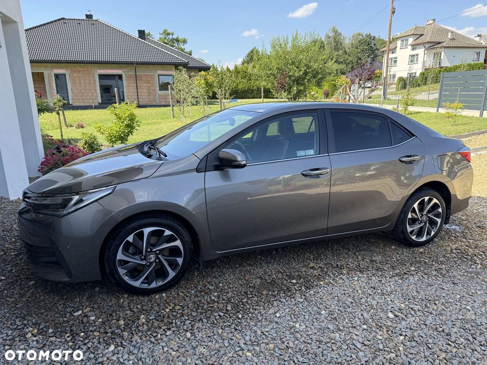 Toyota Corolla 1.6 Prestige EU6 - 2