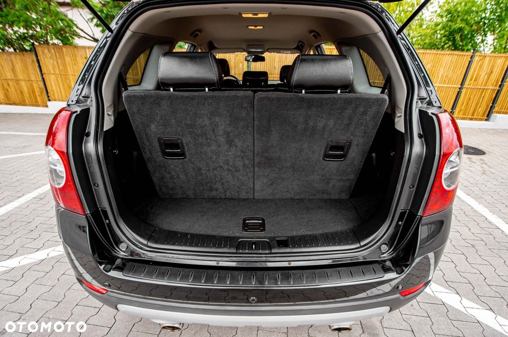 Chevrolet Captiva - 36