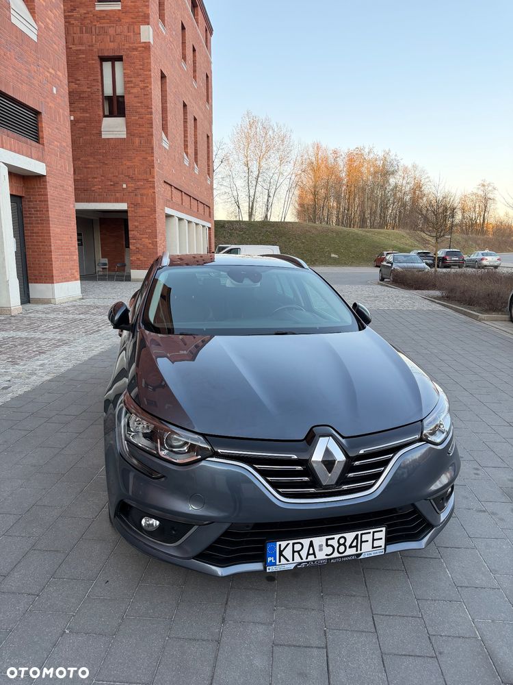 Renault Megane ENERGY TCe 140 EDC BOSE EDITION - 10