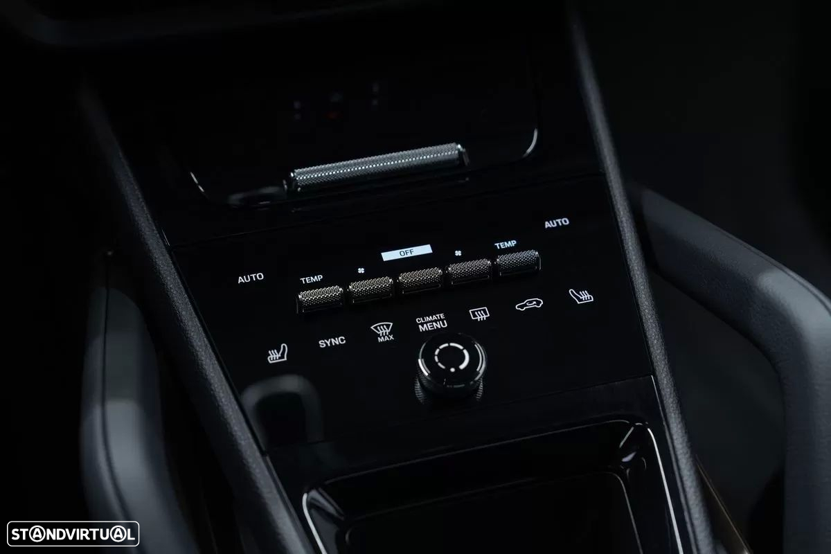 Porsche Cayenne Coupé E-Hybrid - 23