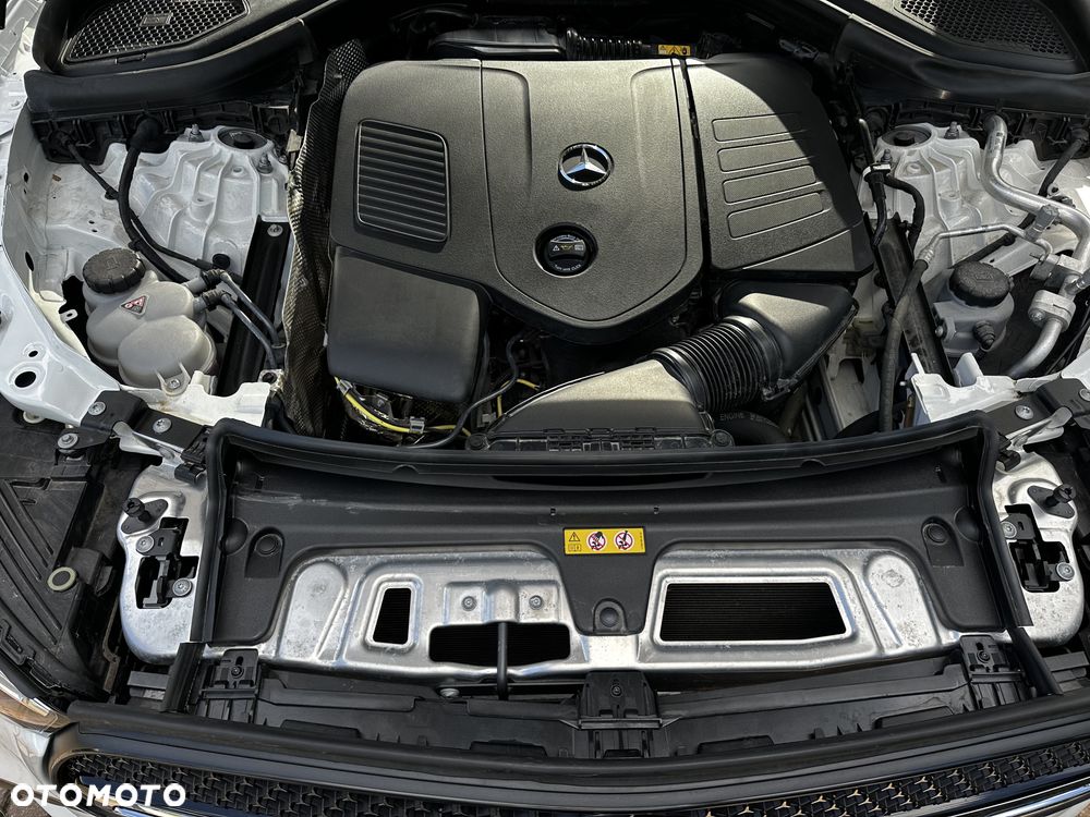Mercedes-Benz GLC - 22