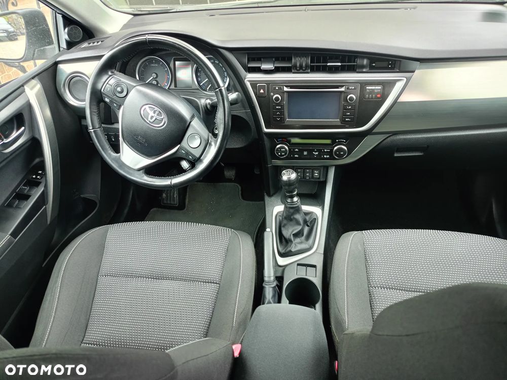 Toyota Auris 1.6 Edition - 4