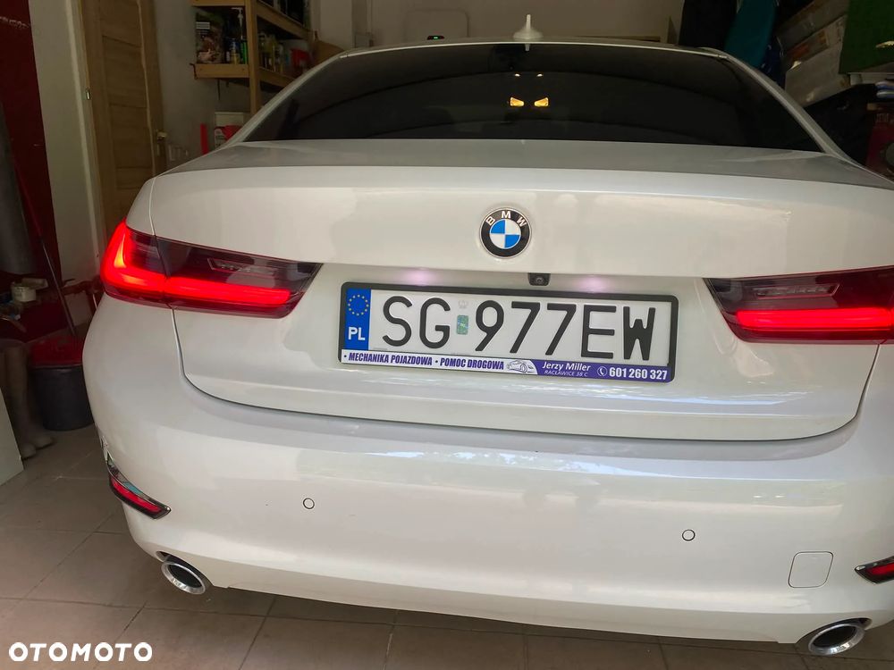 BMW Seria 3 320d xDrive Edition Luxury Line Purity - 11