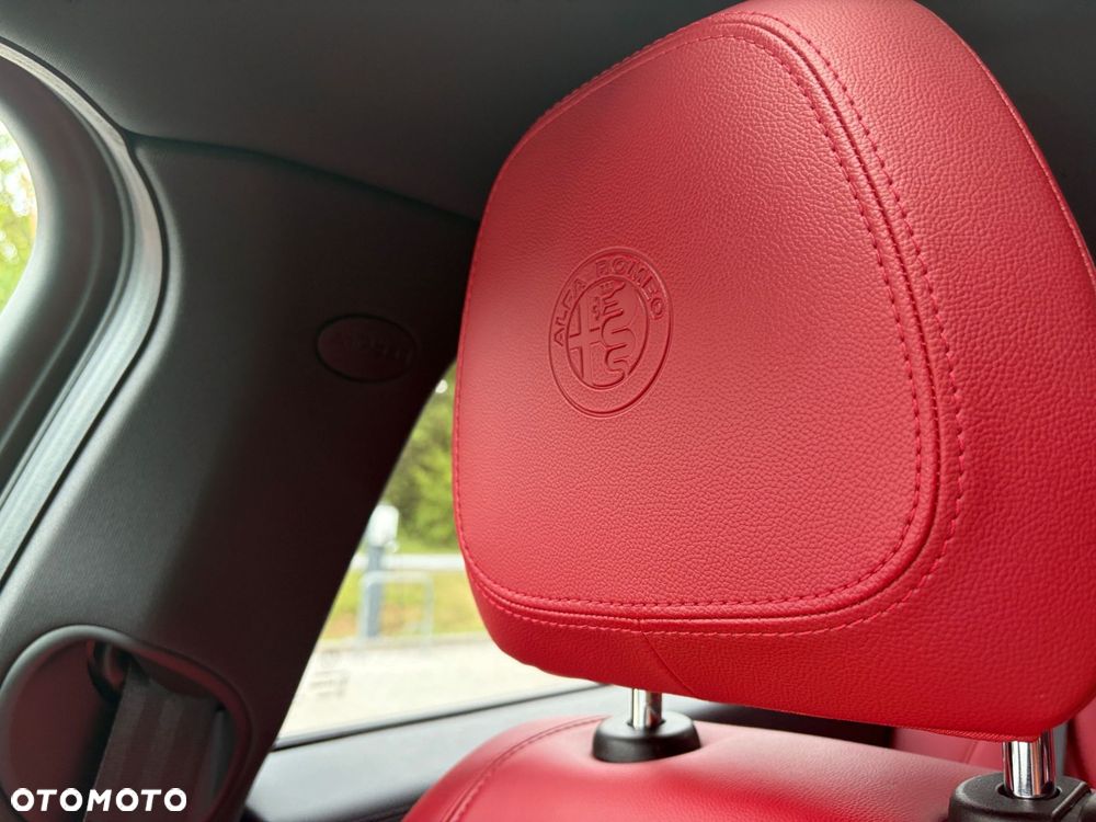 Alfa Romeo Giulia - 20