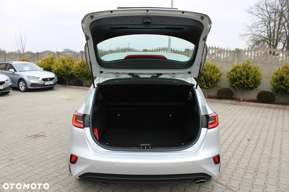 Kia Ceed 1.4 T-GDI GT-Line DCT - 30