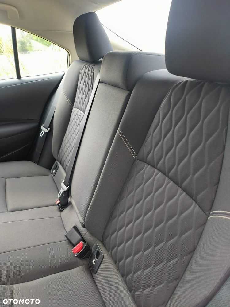 Toyota Corolla - 11