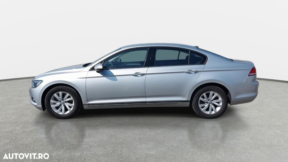 Volkswagen Passat - 10