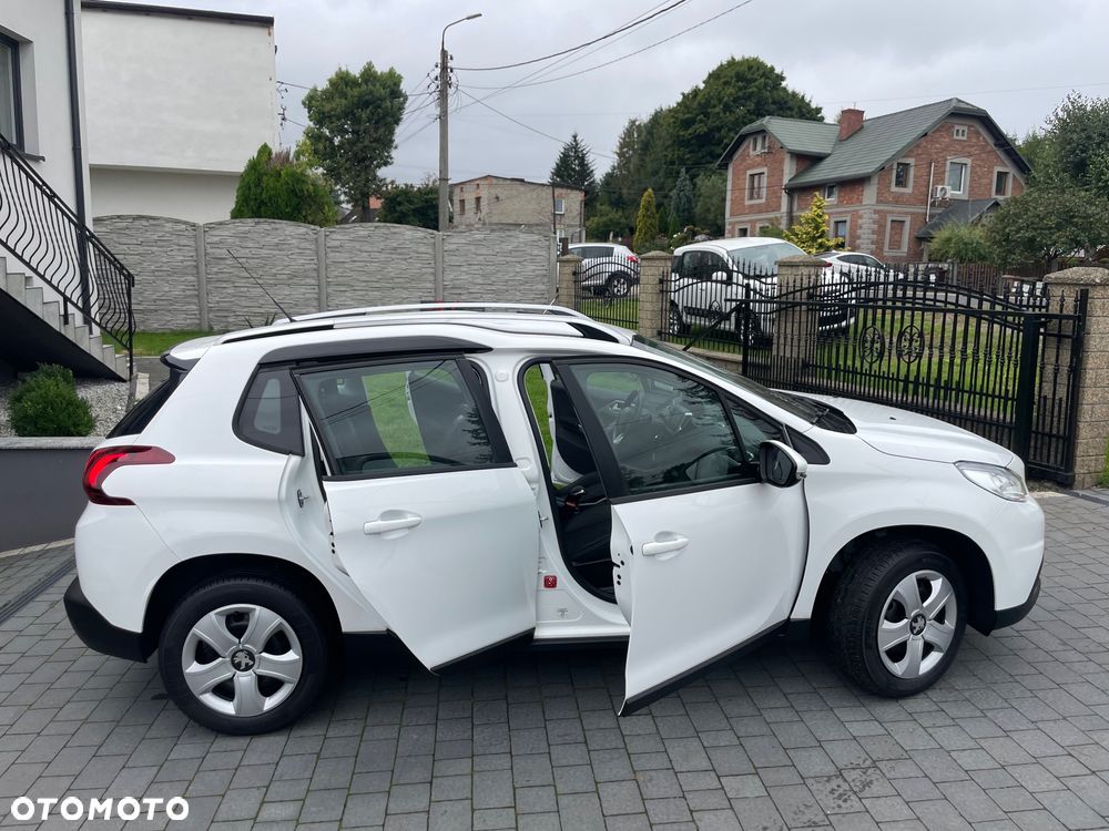 Peugeot 2008 1.2 Pure Tech Style - 15