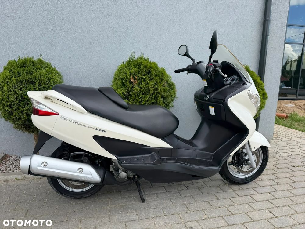 Suzuki Burgman - 5