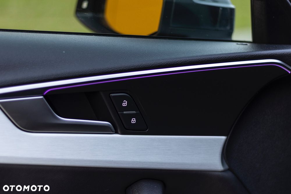 Audi A4 Avant 2.0 TDI S tronic - 19