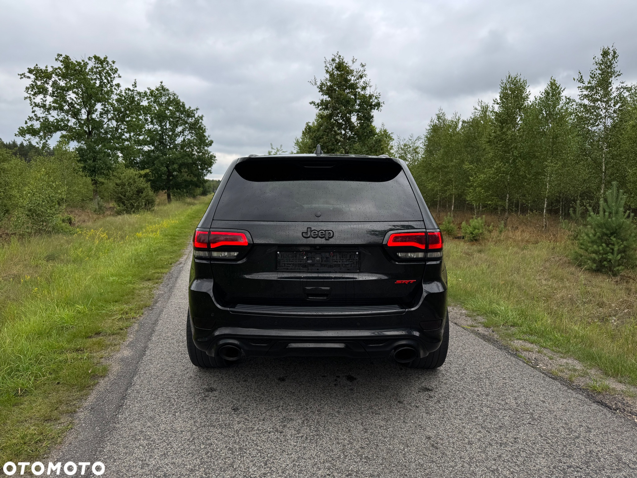 Jeep Grand Cherokee SRT - 5