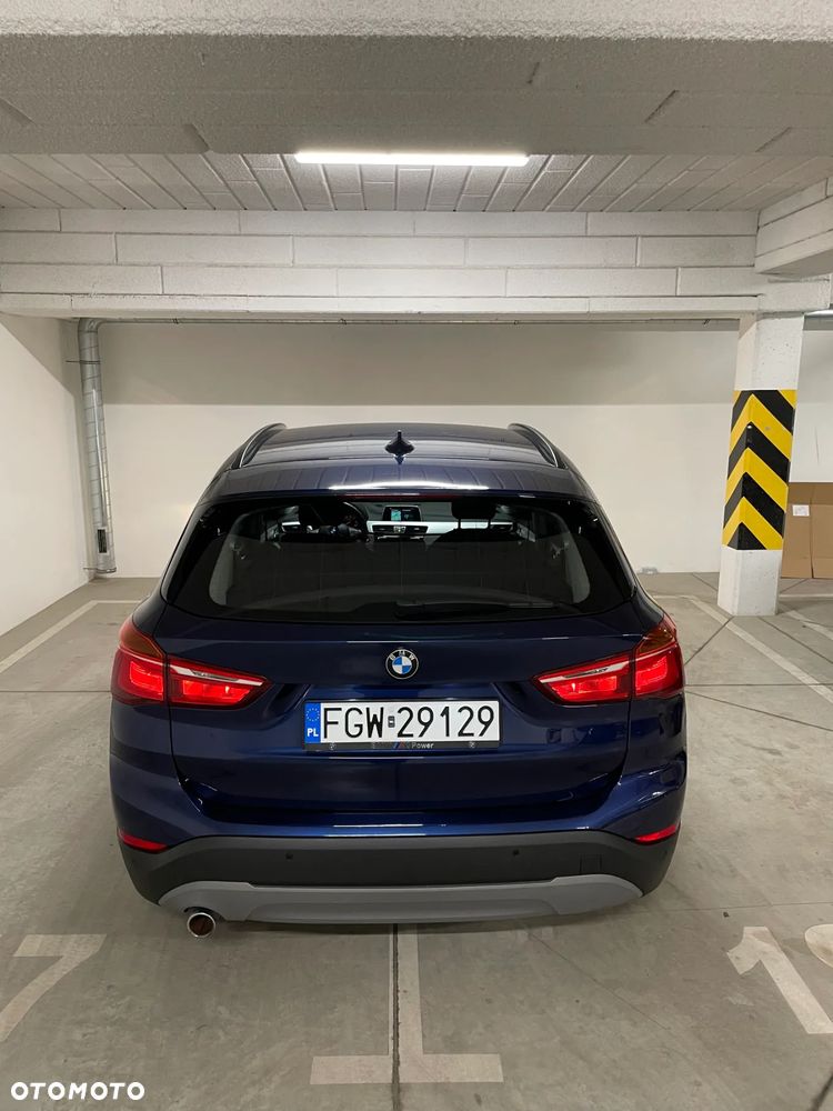 BMW X1 sDrive18d Advantage - 10