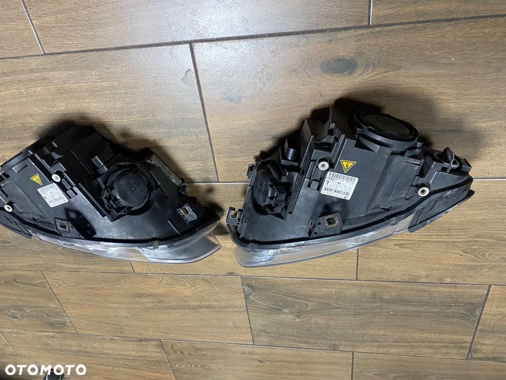 REFLEKTOR PR/lew AUDI A4 B7 XENON 8e0941004AM KMP ORG. - 2