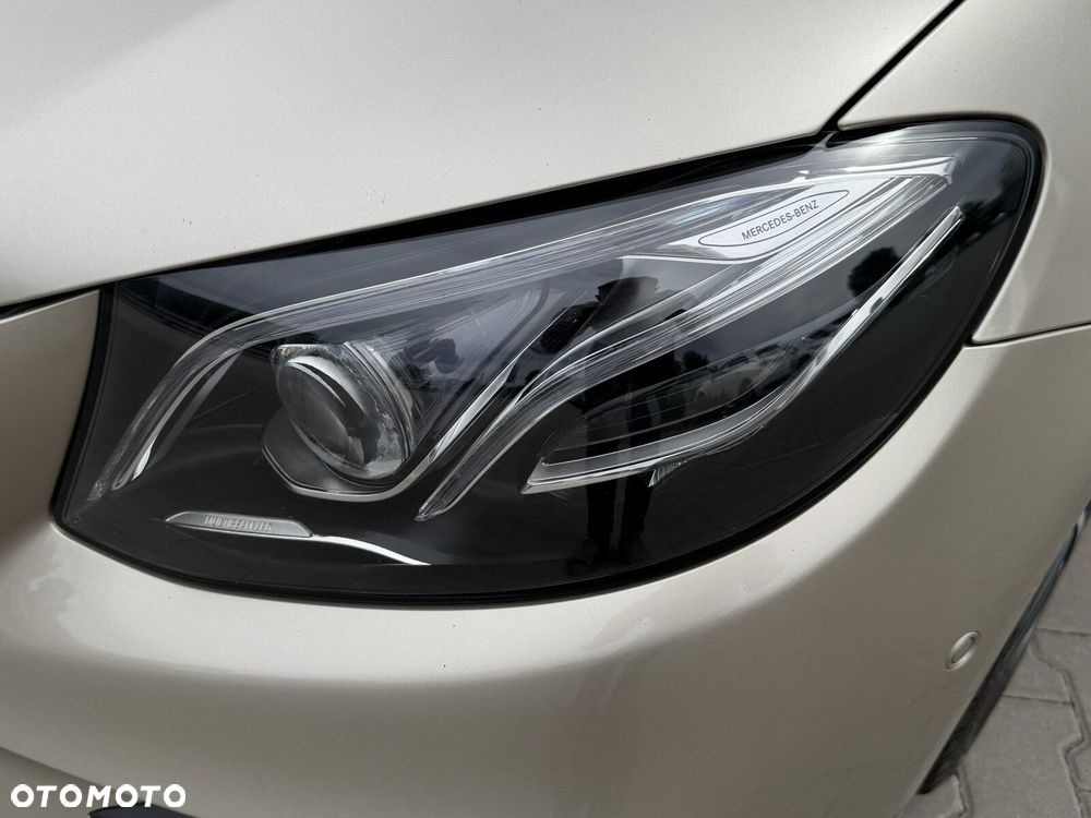 Mercedes-Benz Klasa E 220 d 9G-TRONIC - 14
