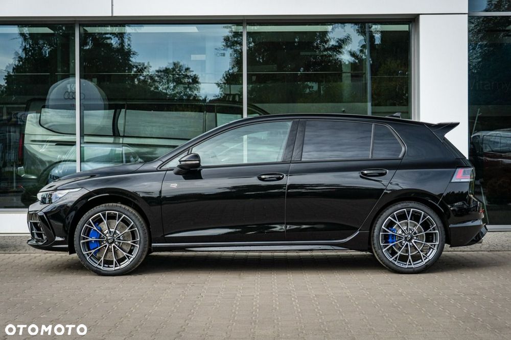 Volkswagen Golf - 6