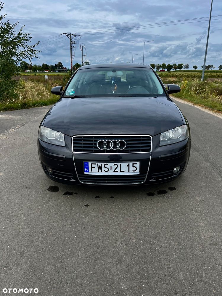 Audi A3 3-drzwiowe 2.0 FSI Attraction - 1