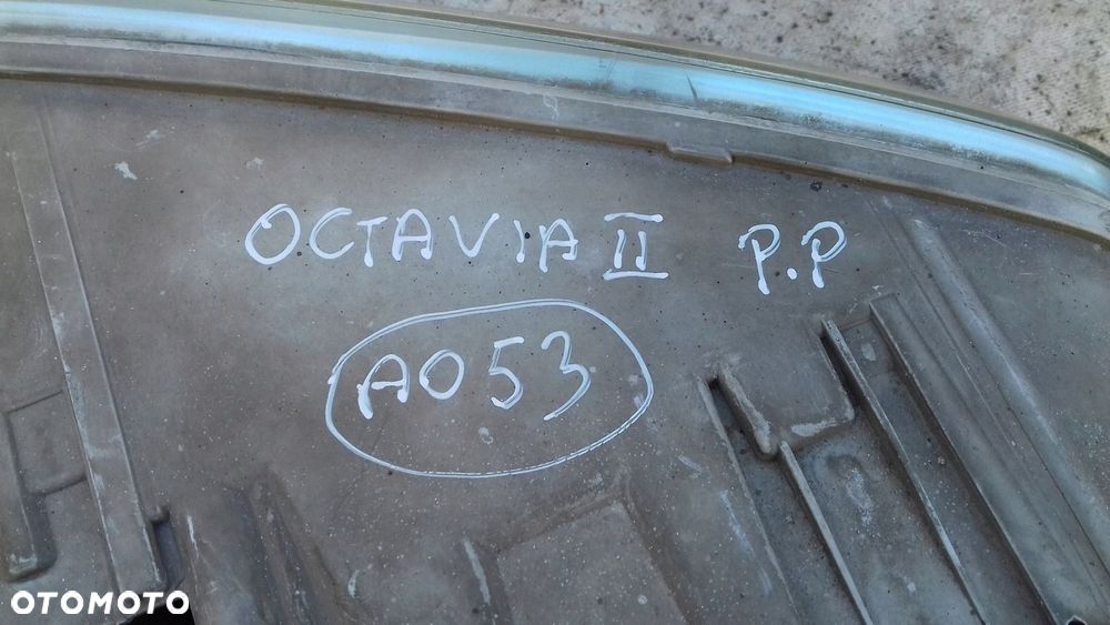 LAMPA PRAWY PRZÓD PRZEDNIA SKODA OCTAVIA II 2 04-08 - 8