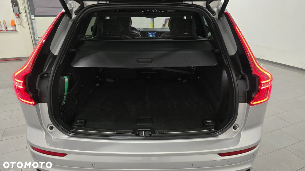 Volvo XC 60 B4 D Geartronic RDesign - 10