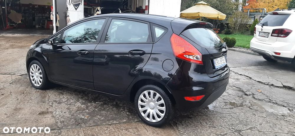Ford Fiesta - 4