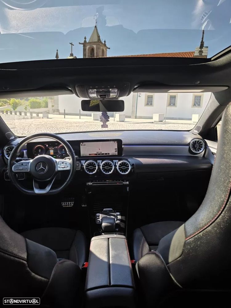 Mercedes-Benz A 250 e 8G-DCT AMG Line - 28