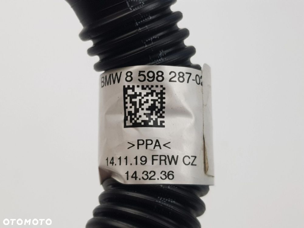 Przewód Rura głowicy cylindrów BMW G11 G20 G30 8598287 - 7