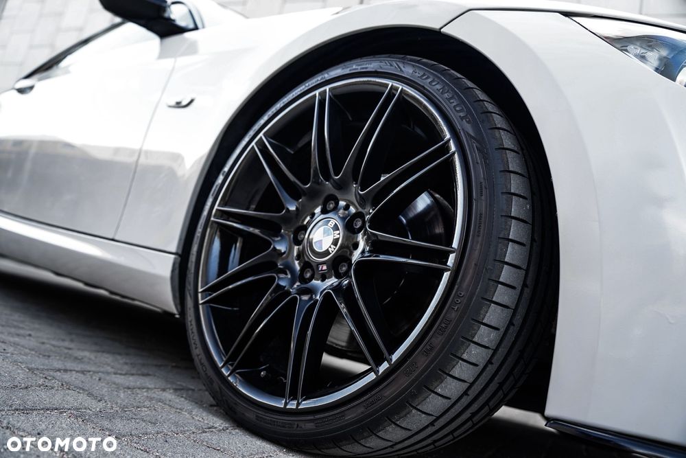 BMW Seria 3 320d DPF M Sport Edition - 17