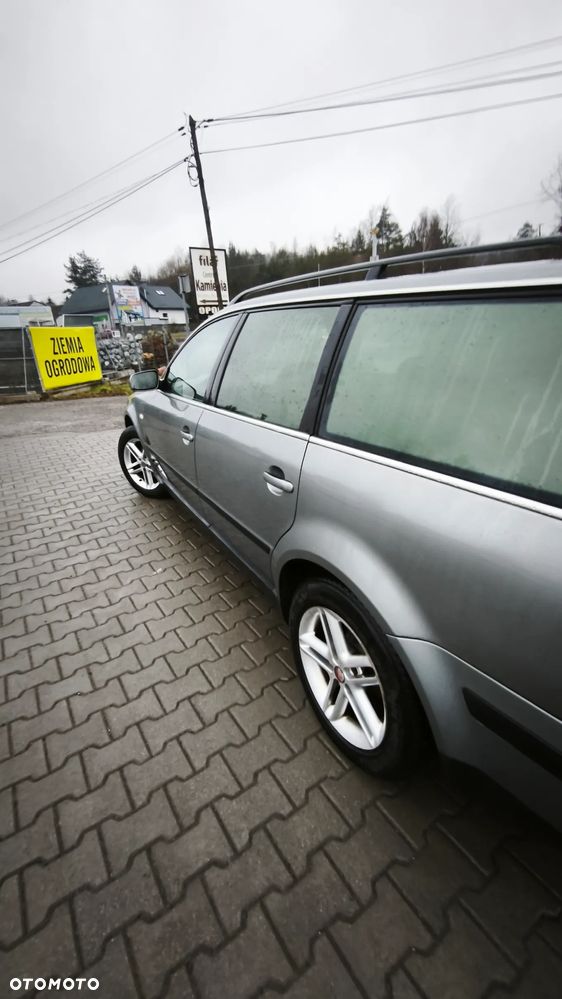 Volkswagen Passat 1.9 TDI Comfortline - 13