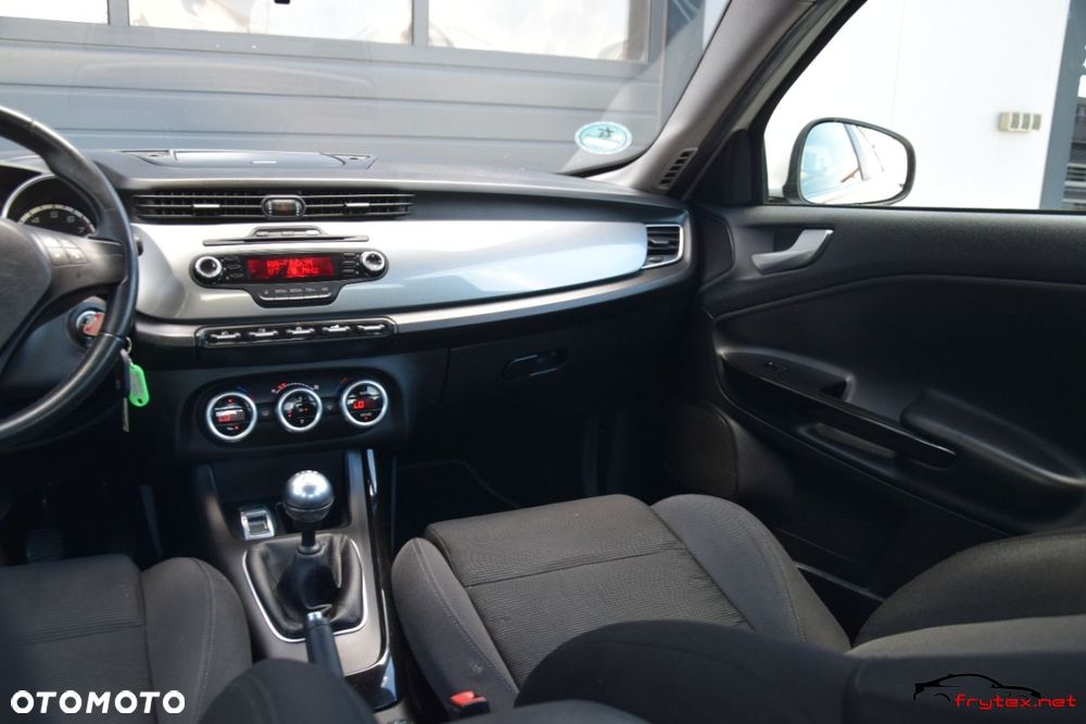 Alfa Romeo Giulietta - 24
