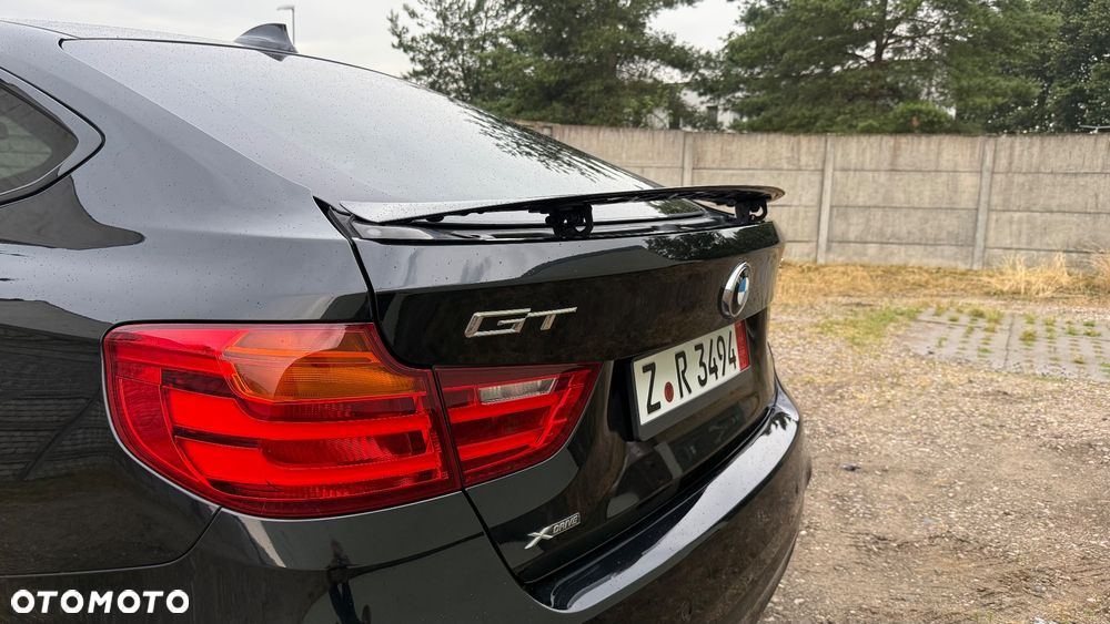 BMW Seria 3 320d xDrive - 38