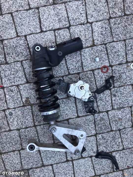 Honda CBR 1000 RR  SC59 rama   amortyzator  nakładka pług dolny - 10