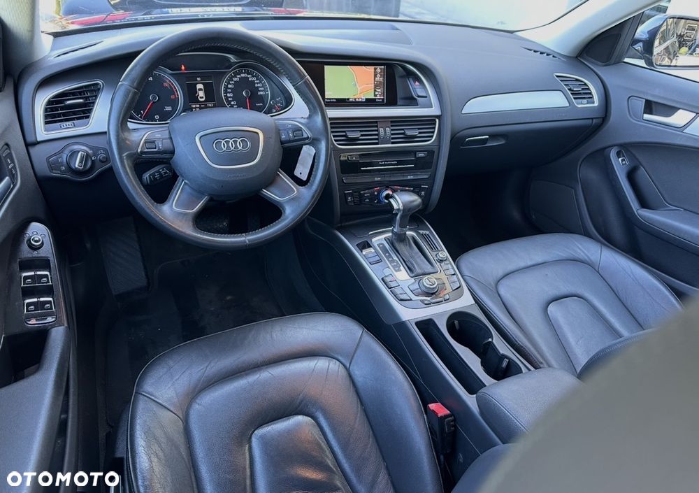 Audi A4 Limousine - 5