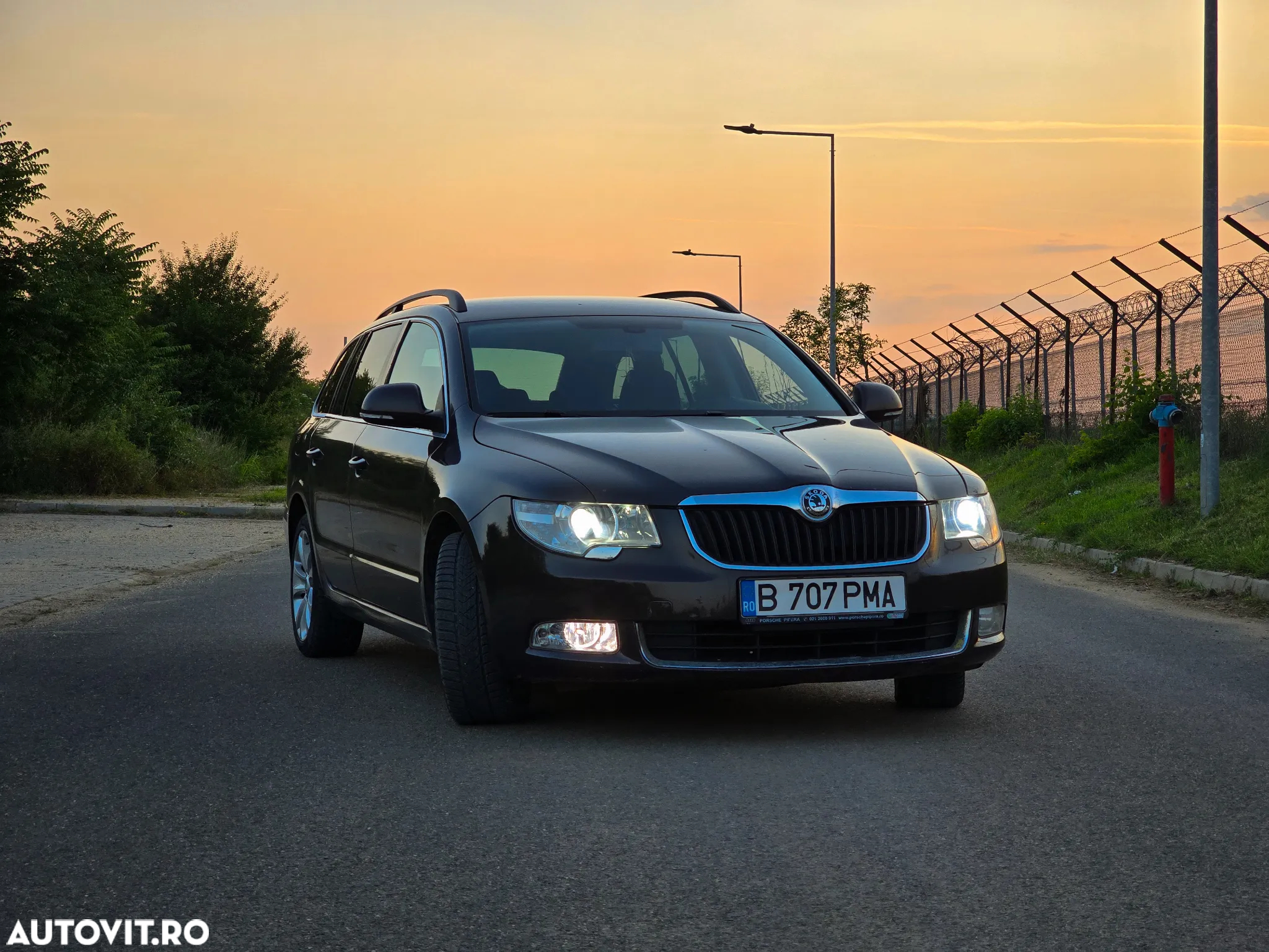 Skoda Superb Combi 1.6 TDI Ambition - 4