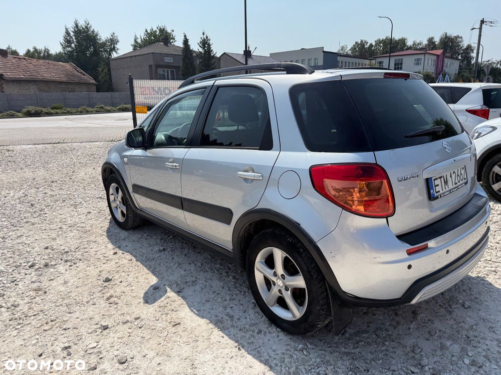 Suzuki SX4 1.9 DDiS DPF 4x2 Comfort - 23