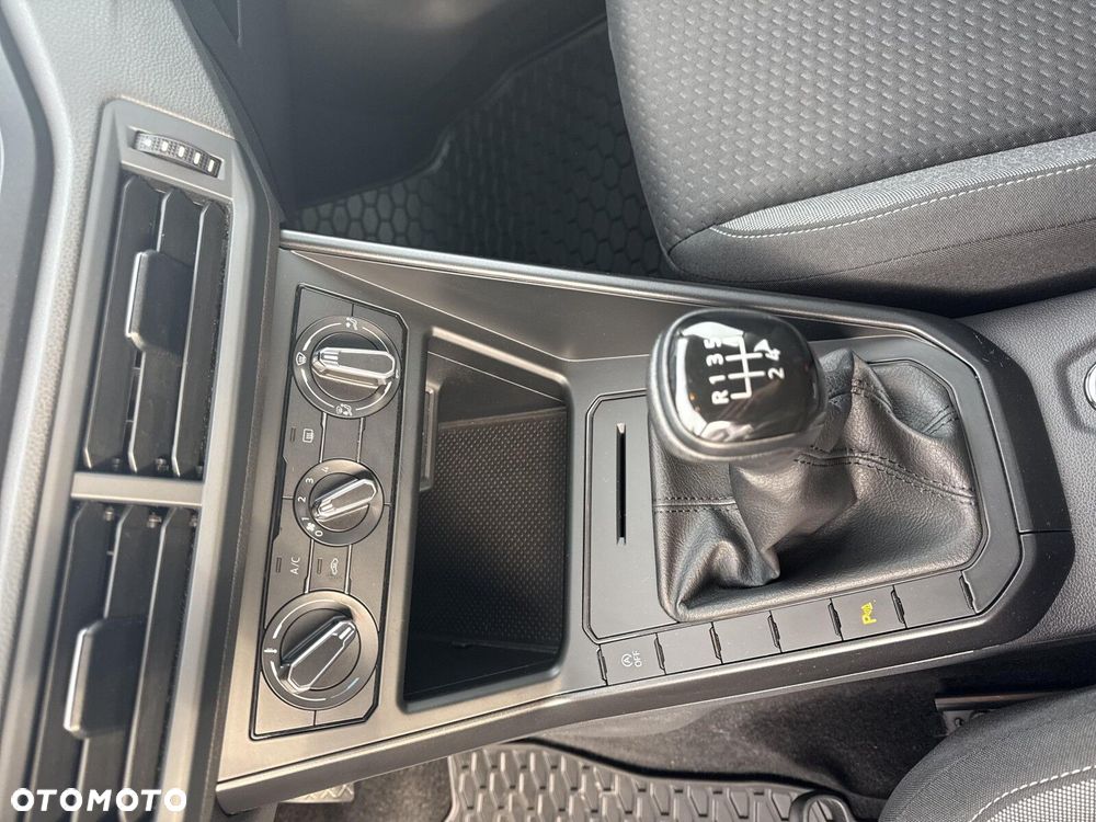 Volkswagen Polo - 15