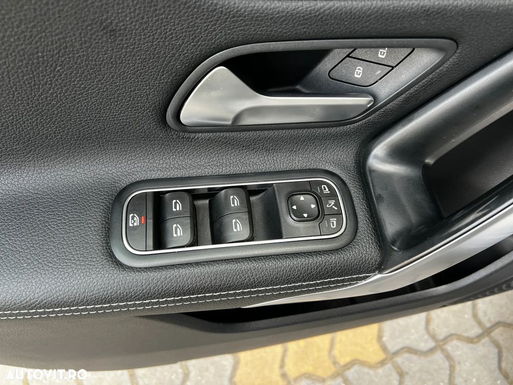 Mercedes-Benz A 180 d 7G-DCT Progressive - 34
