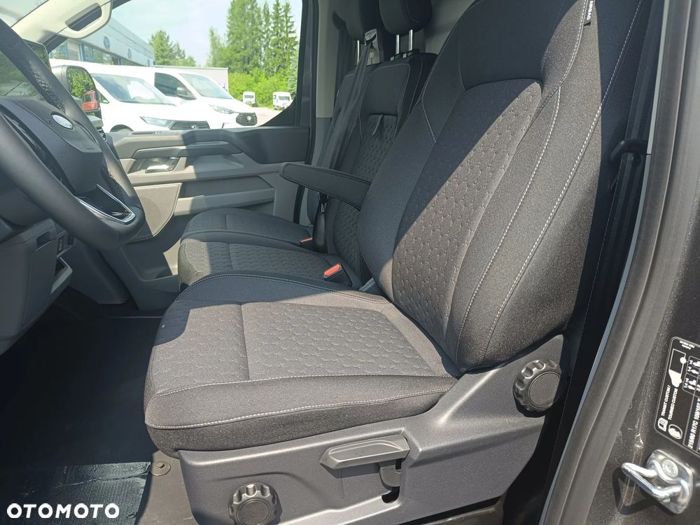 Ford Transit Custom Van Limited 2.0 170 KM L2 320  AWD - 12