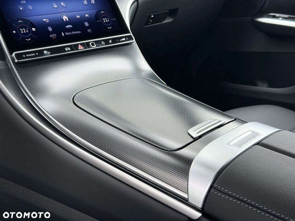 Mercedes-Benz GLC - 24