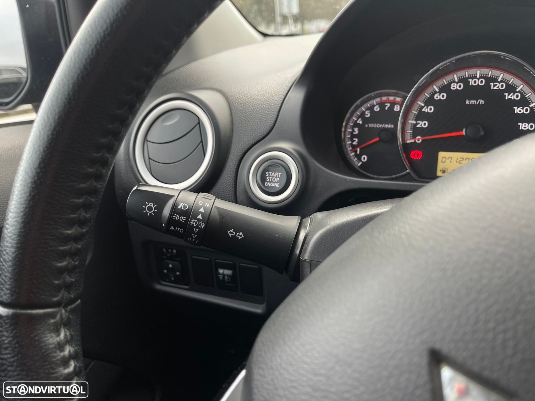 Mitsubishi Space Star 1.2 Intense - 16