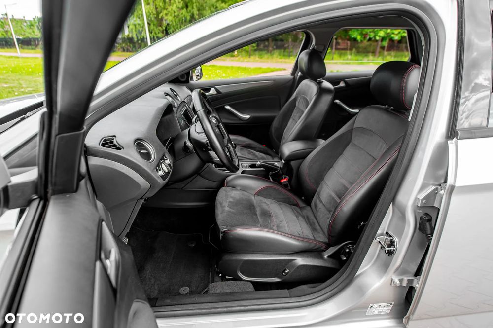 Ford Mondeo 2.0 TDCi Champions Edition - 21
