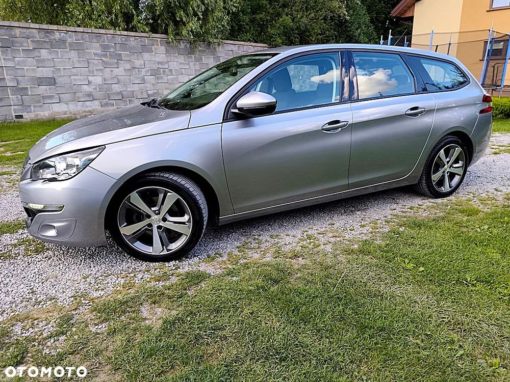 Peugeot 308 1.6 BlueHDi Allure S&S EAT6 - 18