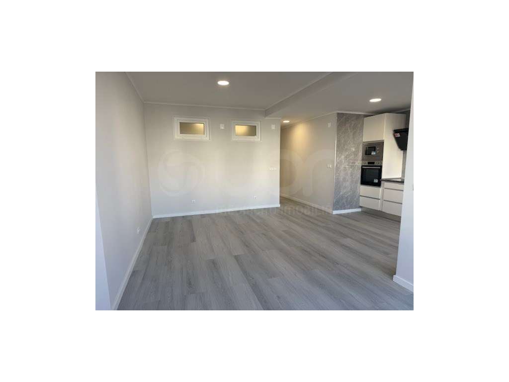 Apartamento T2 em Oeiras - Grande imagem: 3/18
