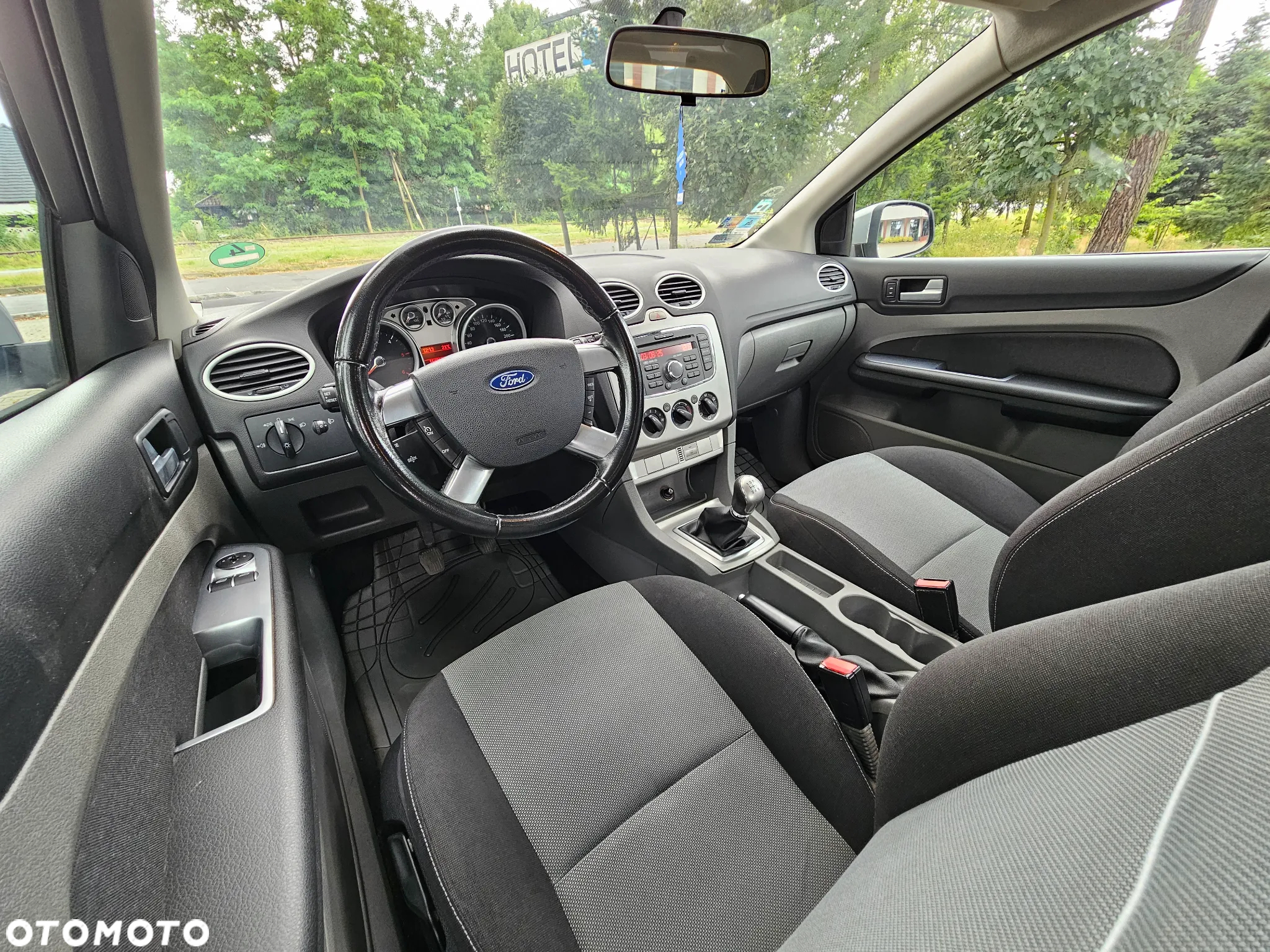 Ford Focus - 23